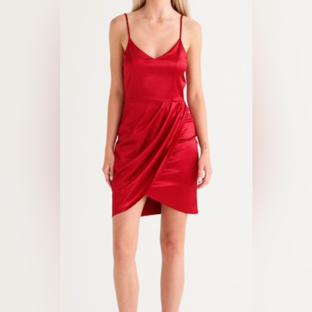 NWT Lulu's Red Forever Your Girl Bodycon Dress